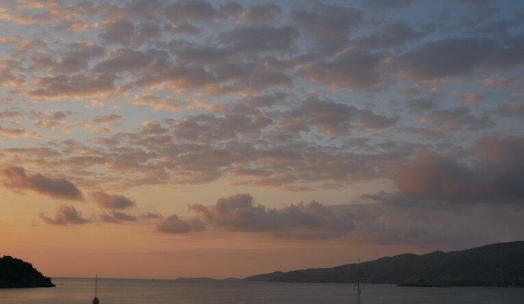 Lever de soleil à Poros