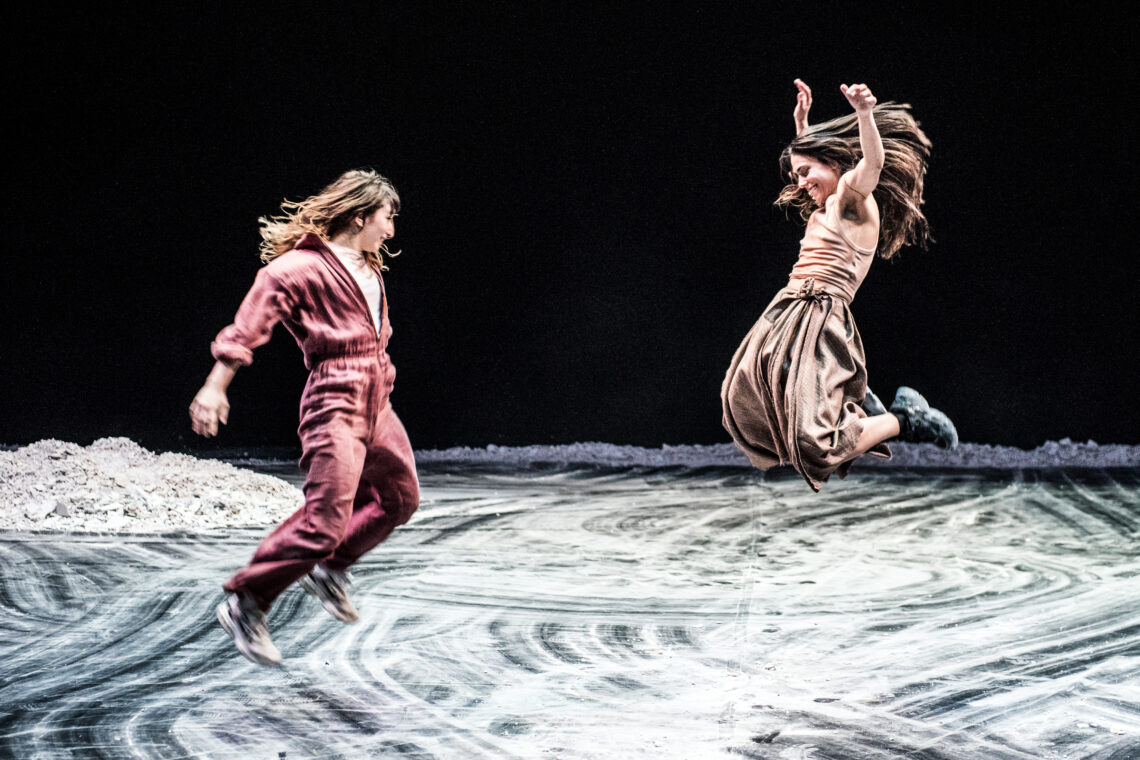 DANSE au PIREOS 260 :ΜΙΝΤΑΤΙ